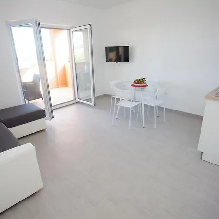 Apartments Marly Trogir Buitenkant foto