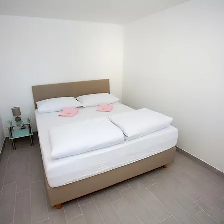 Apartments Marly Trogir Buitenkant foto