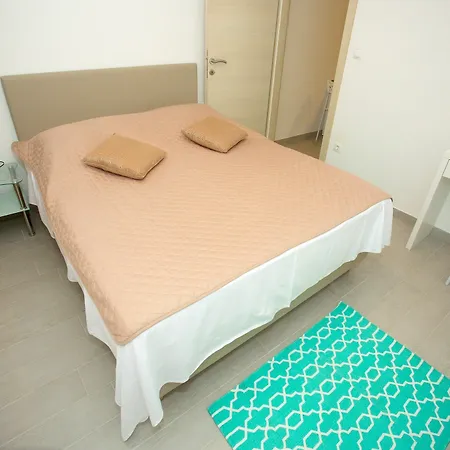Apartments Marly Trogir Buitenkant foto