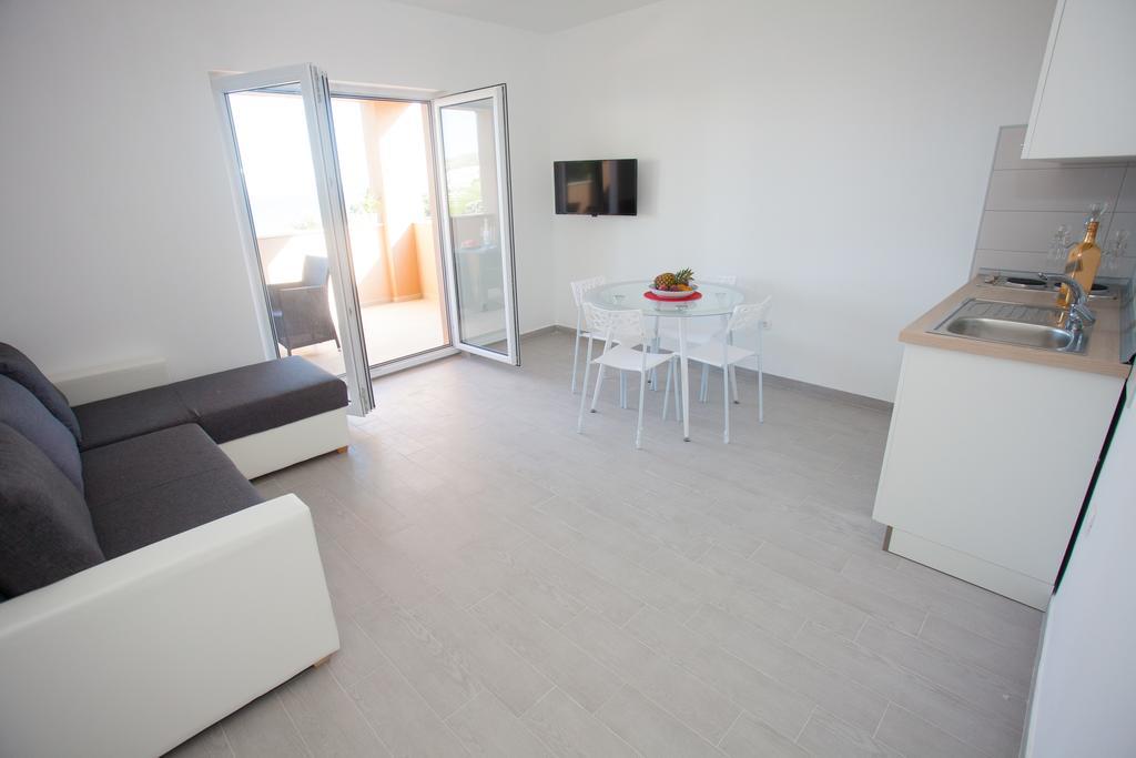 Marly Apartment *